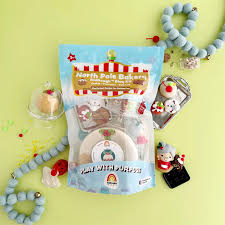 North Pole Bakery Play Kit Kiddough