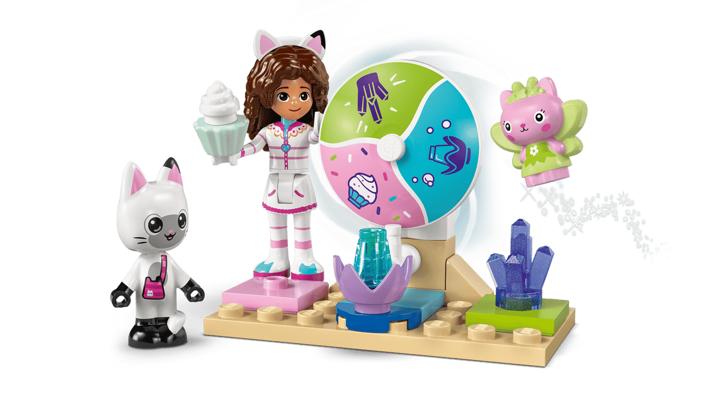 Gabby's Sweet Treat Mountain & Kitty Garden Lego