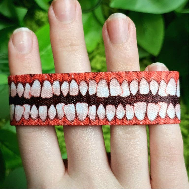 Creepy Teeth Bracelet!