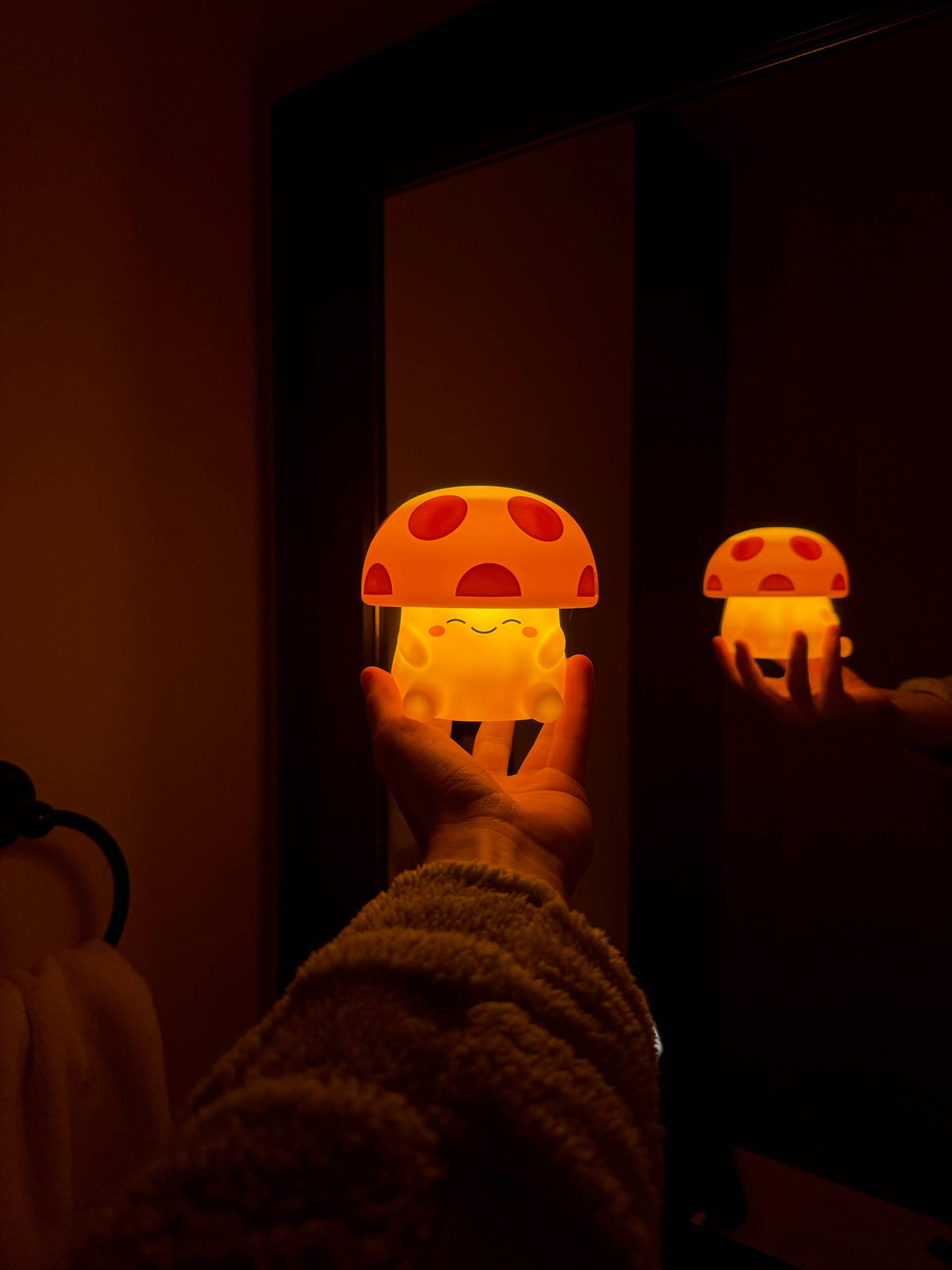 Mushi Ambient Mushroom Night Light - Squishy Silicone USB-C: Blue