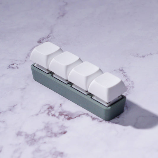 4 Key Silent Keyboard Fidget Keychain: Green / Silent