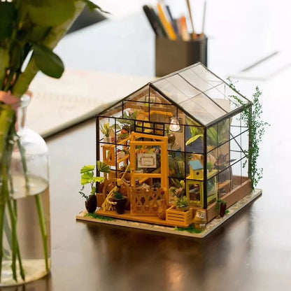 DIY Miniature: Cathy's Flower House