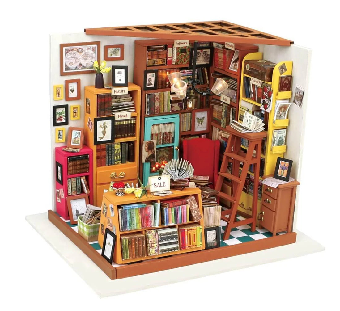 DIY Miniature House: Sam's Study