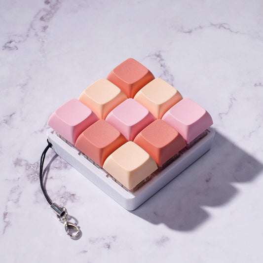 9 Key Mechanical Keyboard Fidget Keychain: Peachy Dreams / Clicky