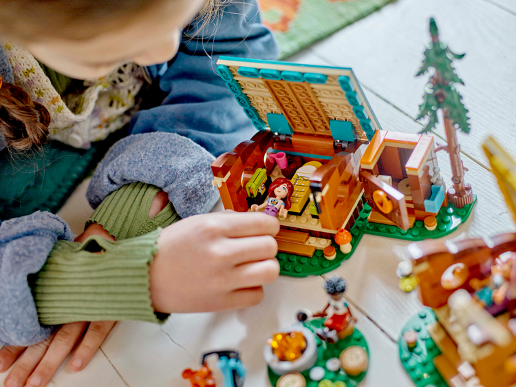 LEGO-« Adventure Camp Cozy Cabin